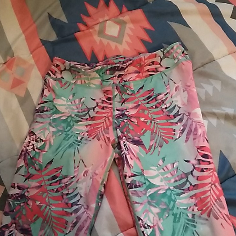 Athletic leggings
